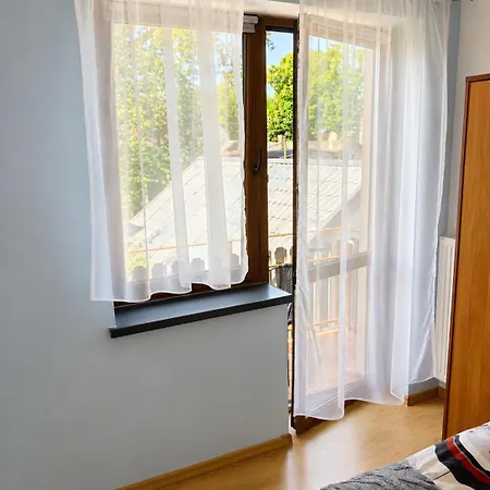 Pod Roza Rum i privatbostad Jelenia Góra
